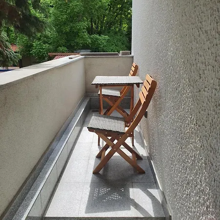 公寓 Tennis Studio *